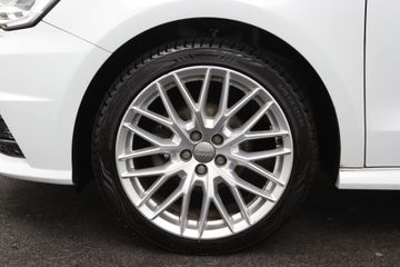 Voertuigafbeelding 30