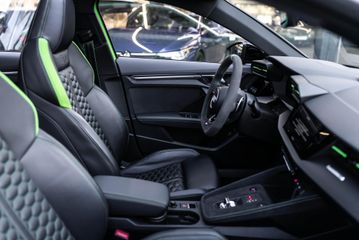 Voertuigafbeelding 32