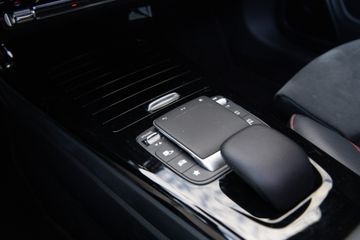 Voertuigafbeelding 21