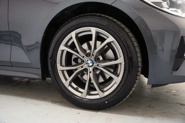 Voertuigafbeelding 31