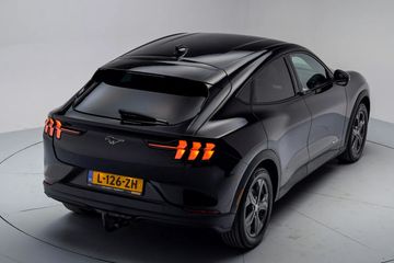 Voertuigafbeelding 13