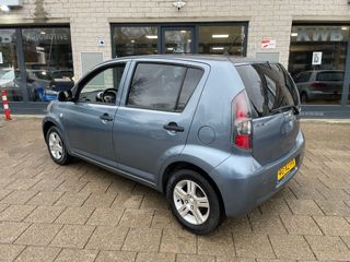 Voertuigafbeelding 9