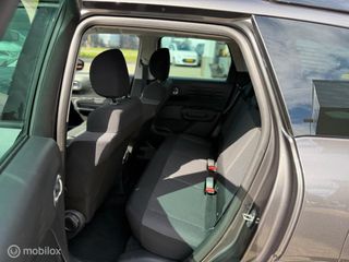 Voertuigafbeelding 9