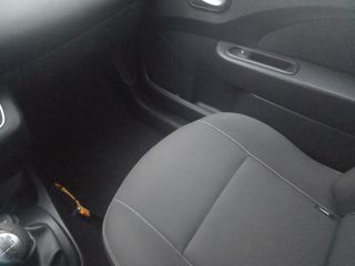 Voertuigafbeelding 6