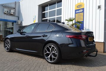 Voertuigafbeelding 6