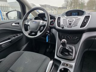 Voertuigafbeelding 12