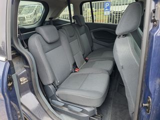 Voertuigafbeelding 9