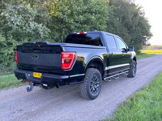 Voertuigafbeelding 4