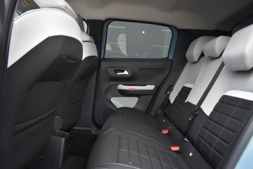 Voertuigafbeelding 7