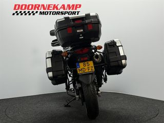 Voertuigafbeelding 12