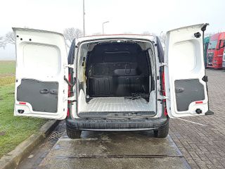 Voertuigafbeelding 12