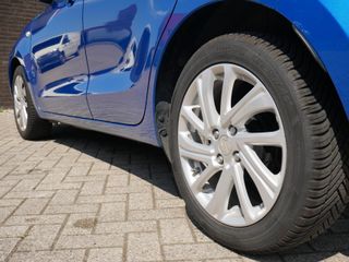 Voertuigafbeelding 19