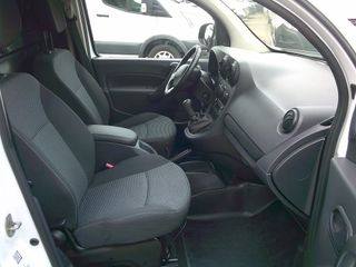 Voertuigafbeelding 16