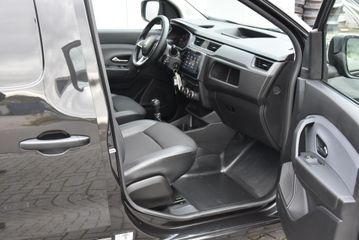 Voertuigafbeelding 8