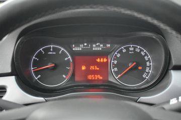 Voertuigafbeelding 13