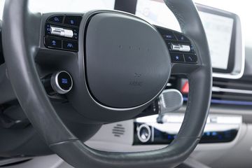 Voertuigafbeelding 13