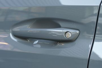 Voertuigafbeelding 9