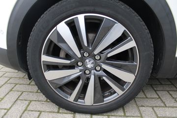 Voertuigafbeelding 13