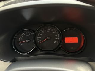 Voertuigafbeelding 8