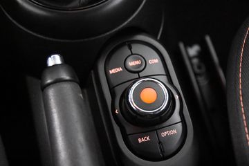 Voertuigafbeelding 17