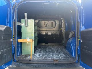 Voertuigafbeelding 8