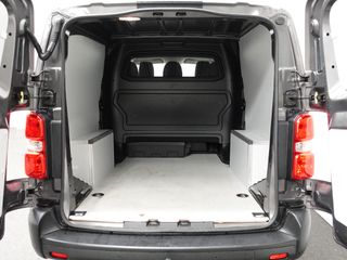 Voertuigafbeelding 6