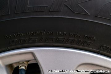 Voertuigafbeelding 10