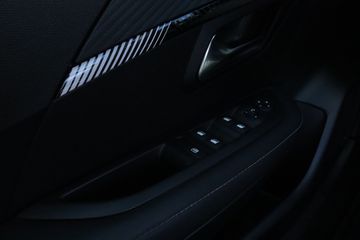 Voertuigafbeelding 24