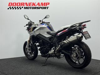 Voertuigafbeelding 10