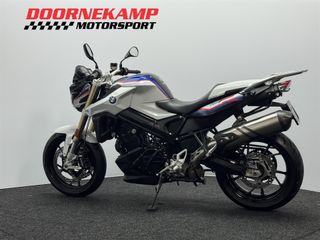 Voertuigafbeelding 9