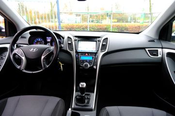 Voertuigafbeelding 6