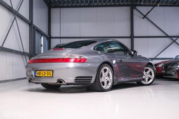 Voertuigafbeelding 16