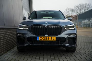 Voertuigafbeelding 3