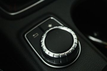 Voertuigafbeelding 19