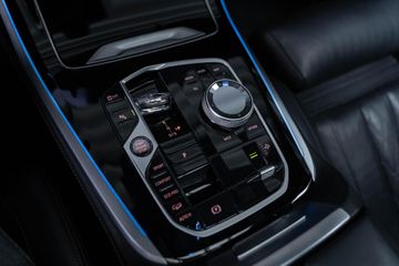 Voertuigafbeelding 17