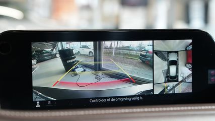 Voertuigafbeelding 8