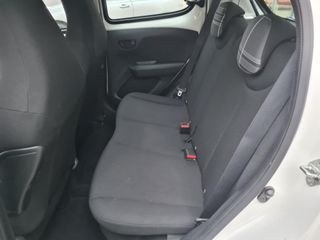 Voertuigafbeelding 4