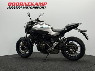 Voertuigafbeelding 9