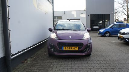 Voertuigafbeelding 4