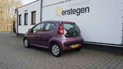 Voertuigafbeelding 5