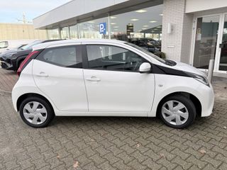 Voertuigafbeelding 4