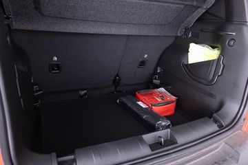 Voertuigafbeelding 19