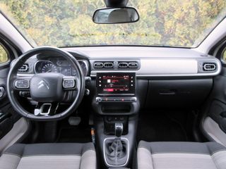 Voertuigafbeelding 2