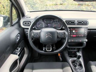 Voertuigafbeelding 8