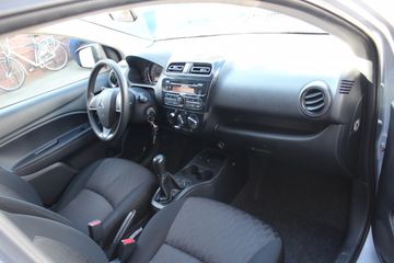 Voertuigafbeelding 9