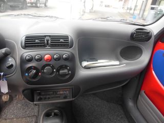 Voertuigafbeelding 10