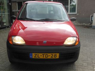 Voertuigafbeelding 6