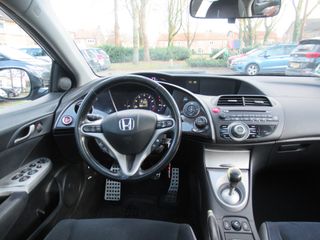 Voertuigafbeelding 7