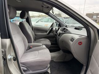 Voertuigafbeelding 6