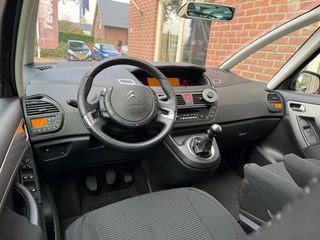 Voertuigafbeelding 2